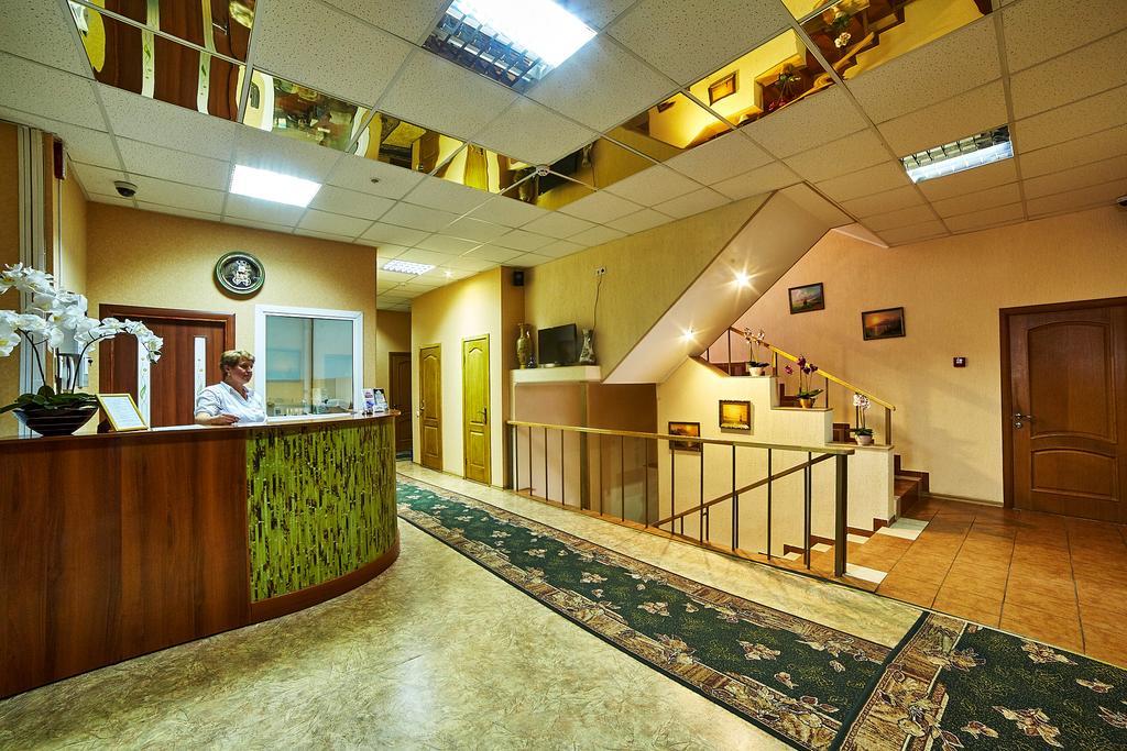Delta Hotel Киев Екстериор снимка