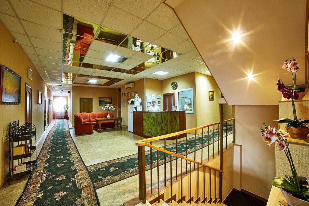 Delta Hotel Киев Екстериор снимка